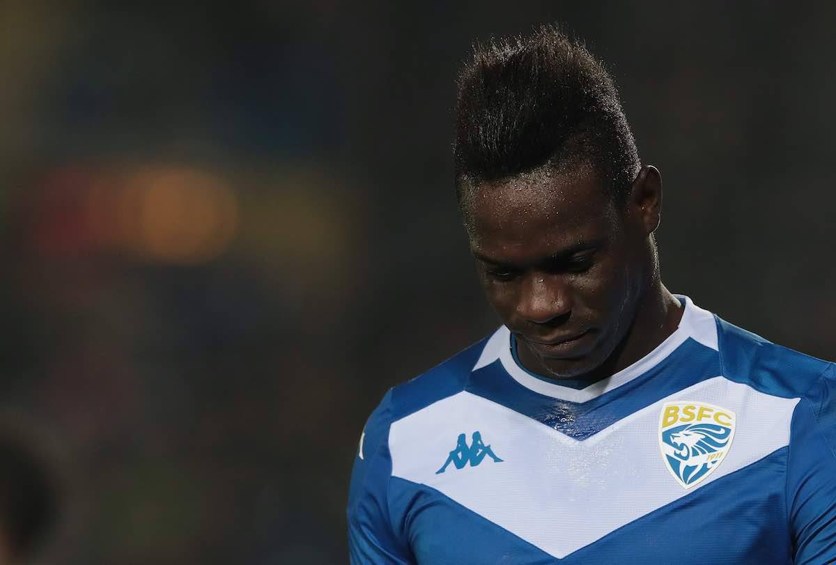 Balotelli, macchina distrutta nella notte di Capodanno