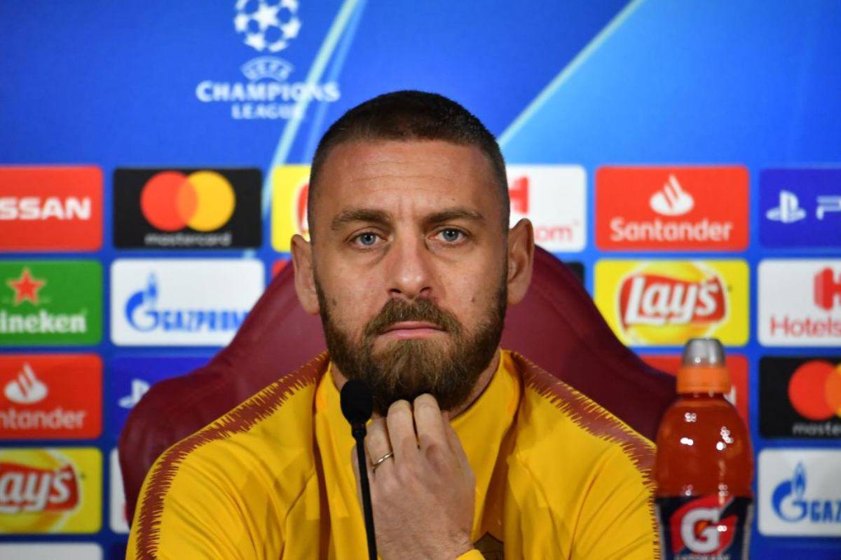 Roma, De Rossi pronto a tornare: il nuovo ruolo dell'ex capitano