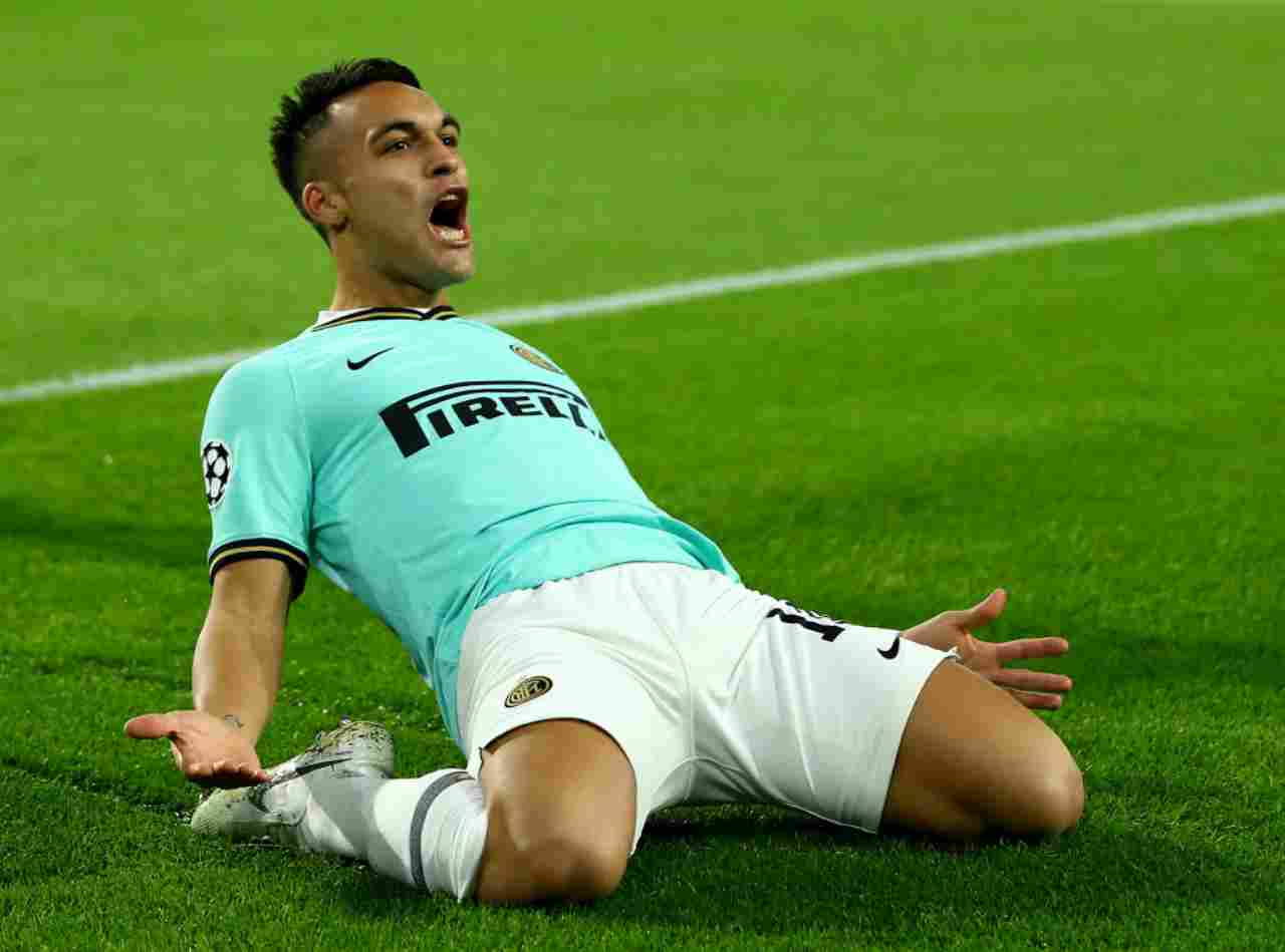 Inter, Godin: "Lautaro Martinez ha qualcosa di Suarez e Aguero"