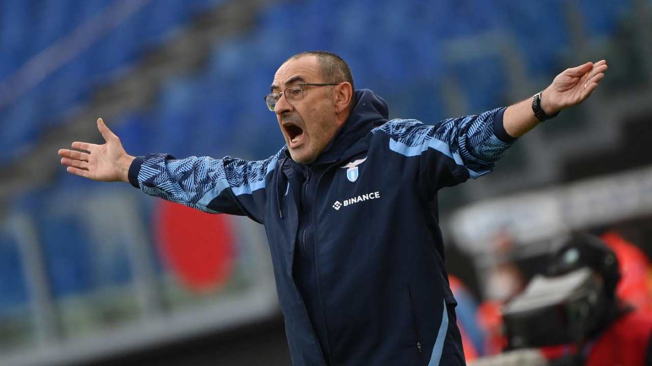 Maurizio Sarri in difficoltà, tegola per il mister