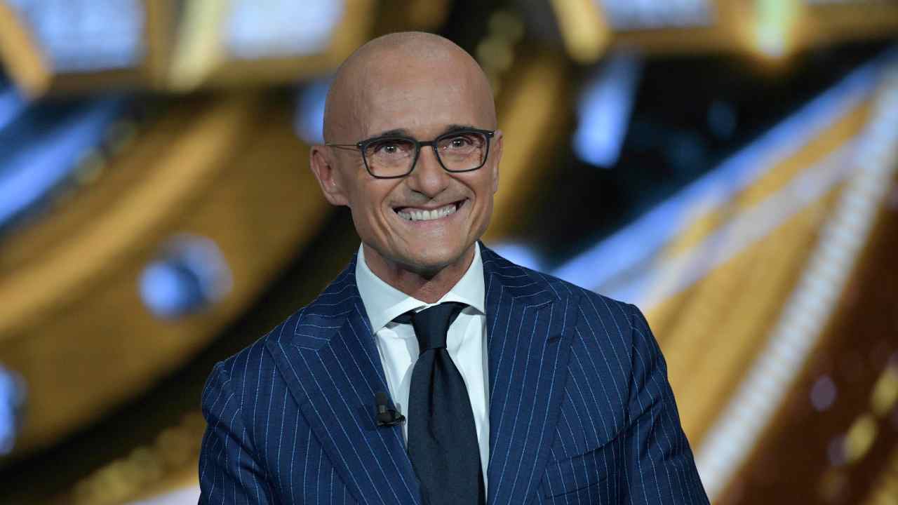 Alfonso Signorini conduttore GFVIP 20220208 calciotoday