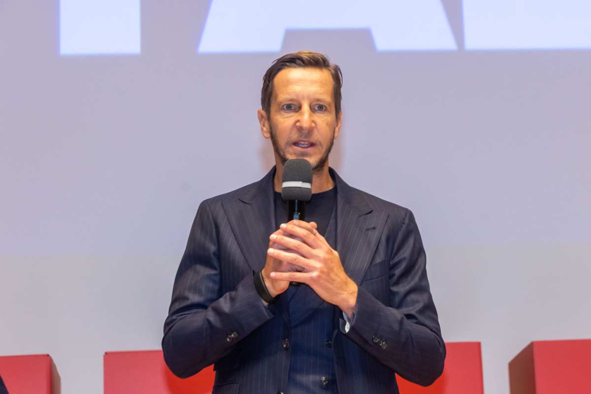 massimo ambrosini